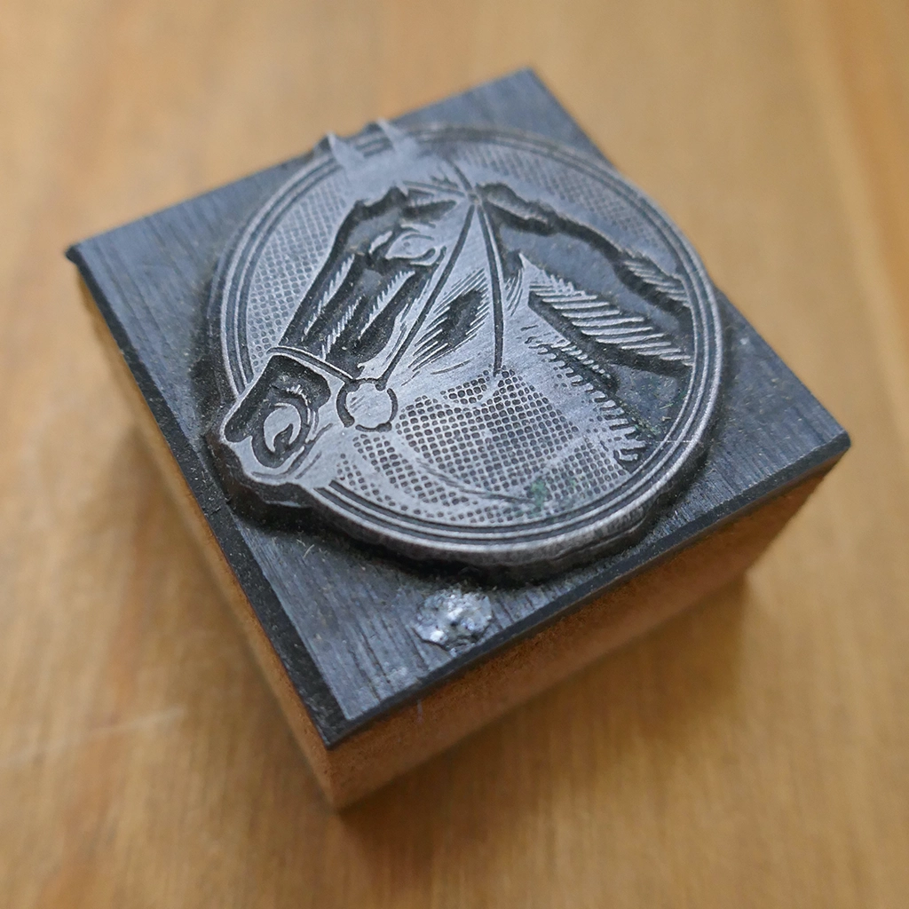 Horse Head Side Circle
